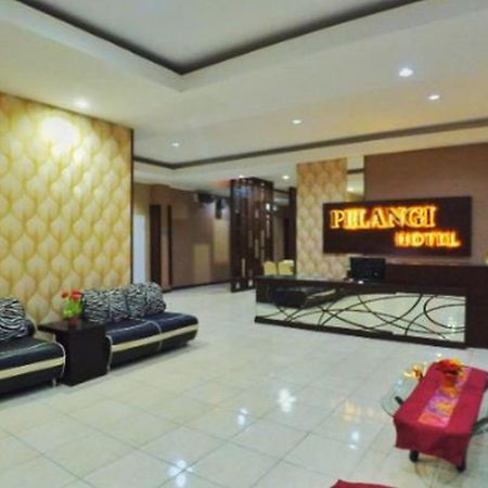 Hotel Pelangi Kupang  Exterior photo
